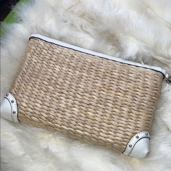 Michael Kors Malibu Woven Wicker Tan & White Chic Clutch Wristlet Purse Bag - Picture 8 of 10